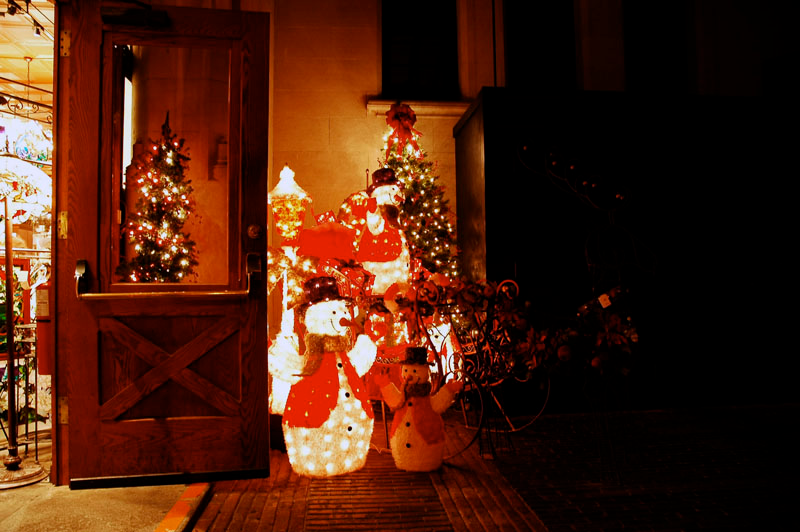Illustration for article titled Photo Contest: Christmas Lights